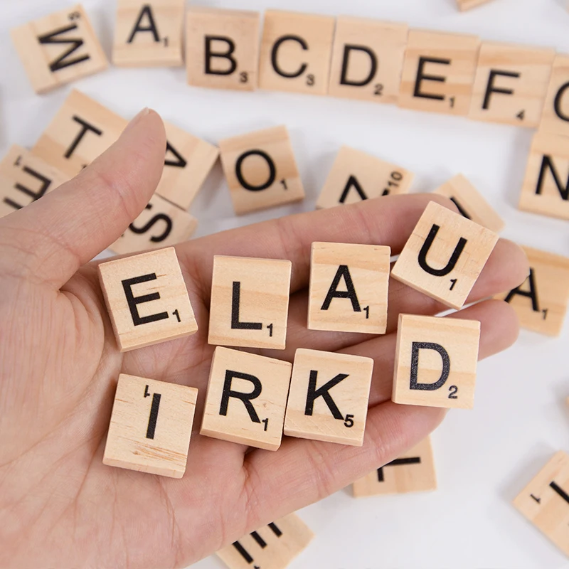 家の装飾用のアルファベットタイル,木製の工芸品,結婚式のパーティー,クリスマスの飾り,デジタルパズル,子供のおもちゃ,100個