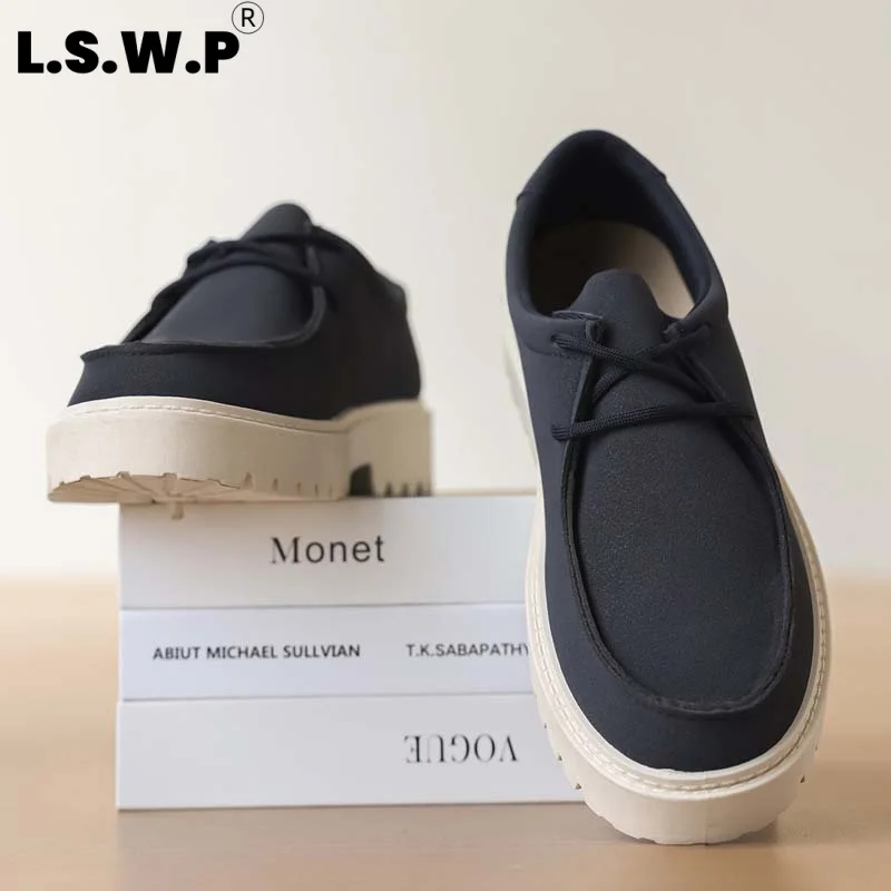 Men's Casual Sports Shoes. Height-Increasing Men's Lace-Up Casual Shoes with a Soft, Velvety Suede-Like Upper That Doesn'T Suffocate the Feet, Featuring a Thick, Serrated Sole for Shock Absorption and Non-Slip Properties. Simple and Versatile Design, Available in Off-White and Navy Blue, Suitable for Work, Commuting, and Outdoor Activities.
