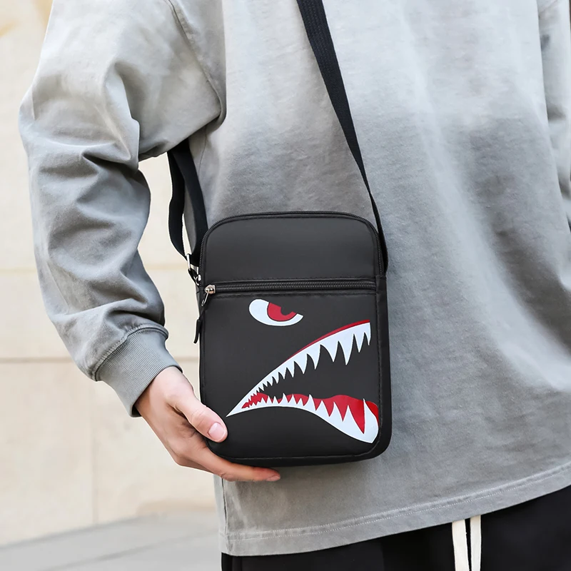 Unisex-Mini-Umhängetasche – kompakte Handytasche mit verstellbarem Riemen (Hals/Taille tragbar) für Männer und Frauen – Detail 10