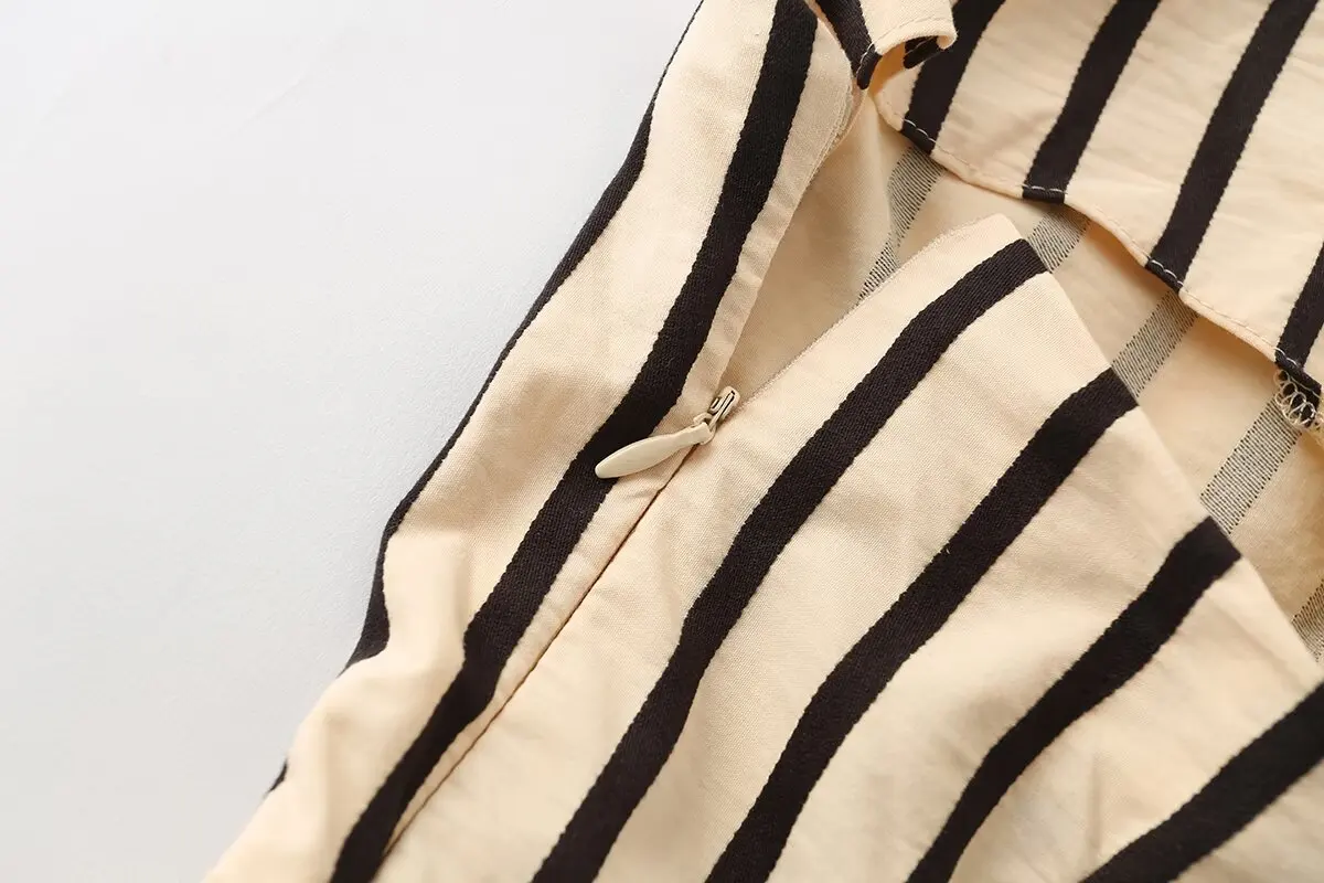 Elegantes Damen-Maxikleid mit Streifenmuster und Neckholder, sexy tiefem V-Ausschnitt, Schnürung, lässiges langes Kleid 2026, neues Urlaubskleid für Damen – Detail 8