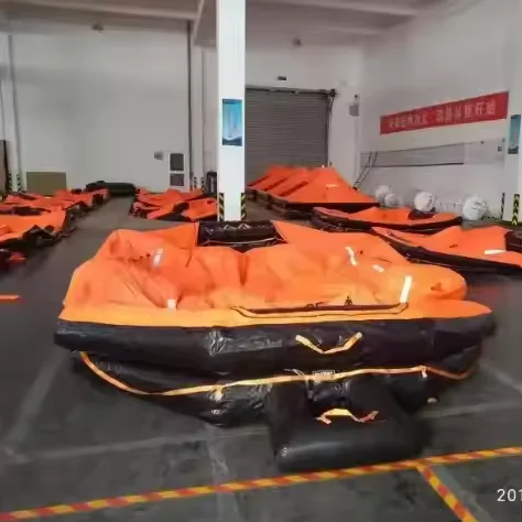 High Quality Inflatable Liferaft for up to 10 People, Professional Life-saving Equipment with CCS Certificate