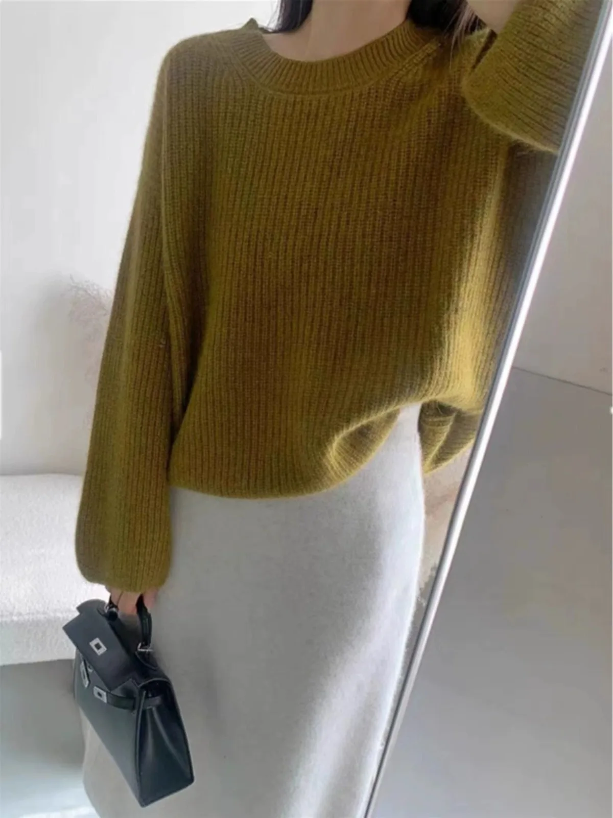 Autumn and winter 100% pure woolen sweater women\'s round neck thick sweater loose pullover cashmere knit base shirt