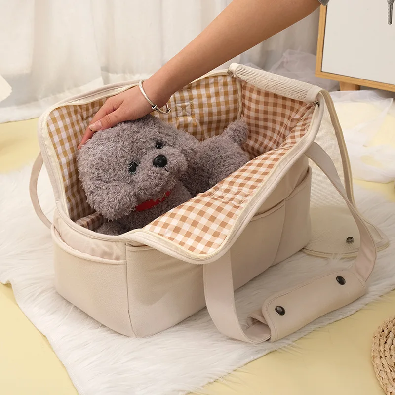 

Fashion Pet Carriers Travel Products Outdoor Breathable Cute Easy Carry Pet Tote Bag and Messenger Bag Cat Dog Travel Bag