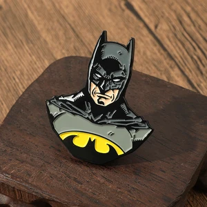 Avengers Iron Man Batman Enamel Pin Insignias de anime Fans de la película Accesorios de ropa de joyería coleccionables Regalos 12 mejores ventas Batman 2022 - №12