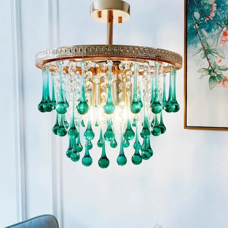 2025 الحديثة الفرنسية كريستال ثريا تركب بالسقف غرفة نوم فاخرة قطرة الماء قلادة ضوء للفندق المعيشة غرفة الطعام إضاءة ديكوريّة