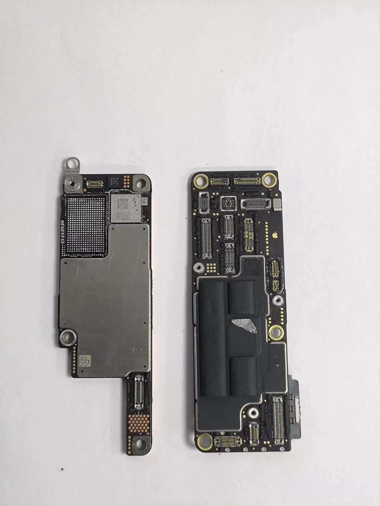 CNC CUT Moederbord Voor iPhone 16 16 PRO 16 PRO MAX 16 PULS Logic Board Swap CPU Baseband Zonder Nand US EU Polijsten CPU RF