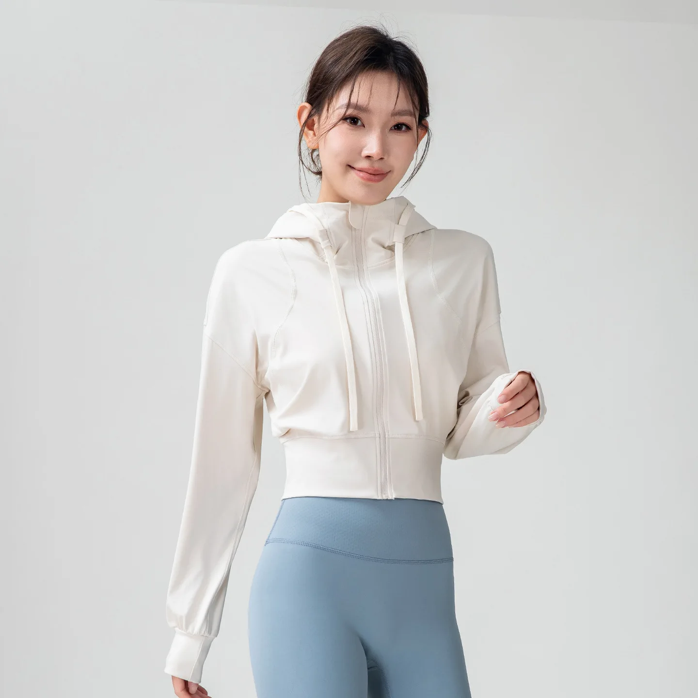 

Весенне-осенняя женская куртка с длинным рукавом и капюшоном для фитнеса, спорта на открытом воздухе, бега, тренировок в спортзале, пилатеса, удобная для занятий спортом