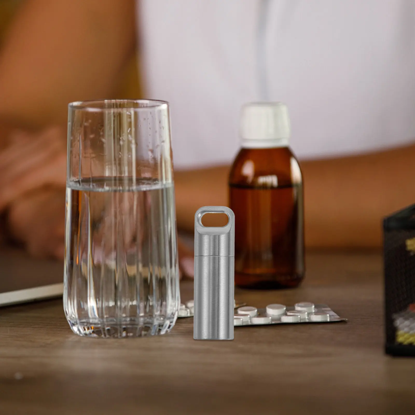 

Stainless Steel Mini Pill Box Waterproof Keychain Pill Holder Single Chamber Outdoor Medicine Bottle Portable Case