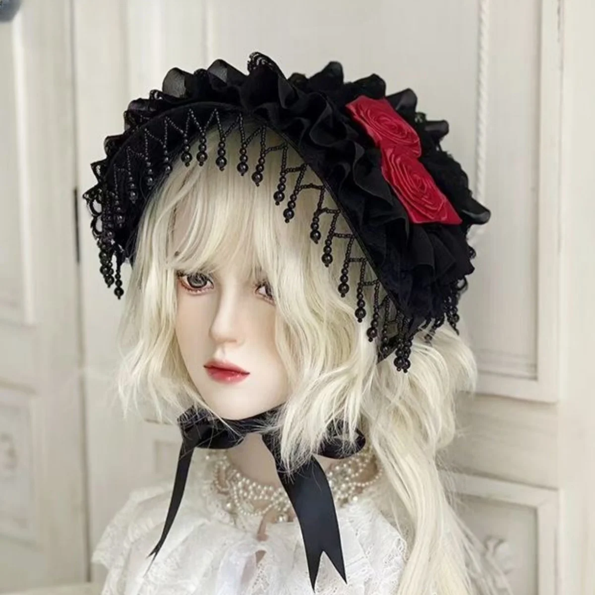 

Handmade Lolita Gothic Top Hat Japanese Sweet Girls Versatile Black Pearl Tassel Embroidered Rose Bow Feather Photo Accessories