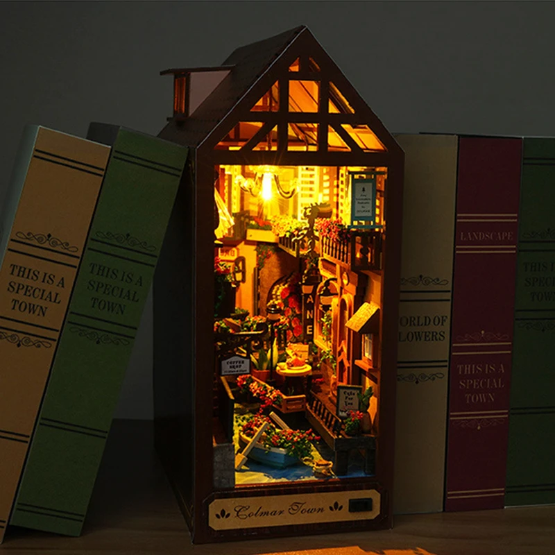 Vintage Colmar Fairy Tale Town Book Nook DIY Wooden Assembly Kit Miniature Figurine Bookshelf Home Bookend Decor Gift