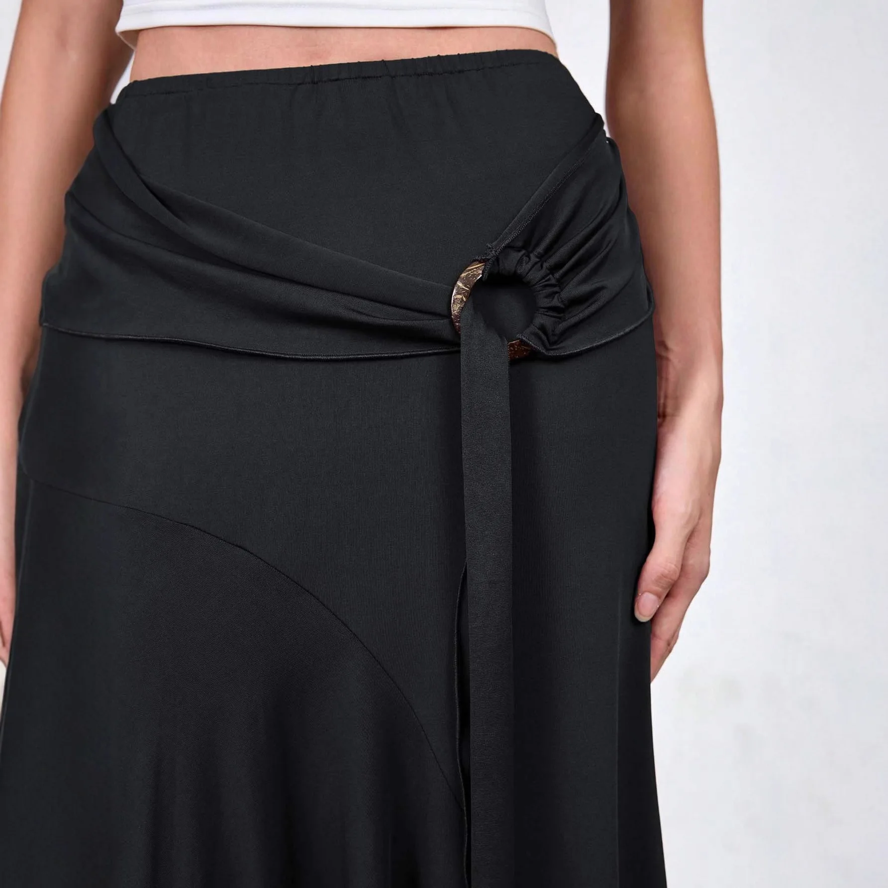 Amazon 2026 Spring New Wooden Decoration High Waist Slim-fitting Hip-wrapped Streamer Women's Skirt Cw25968