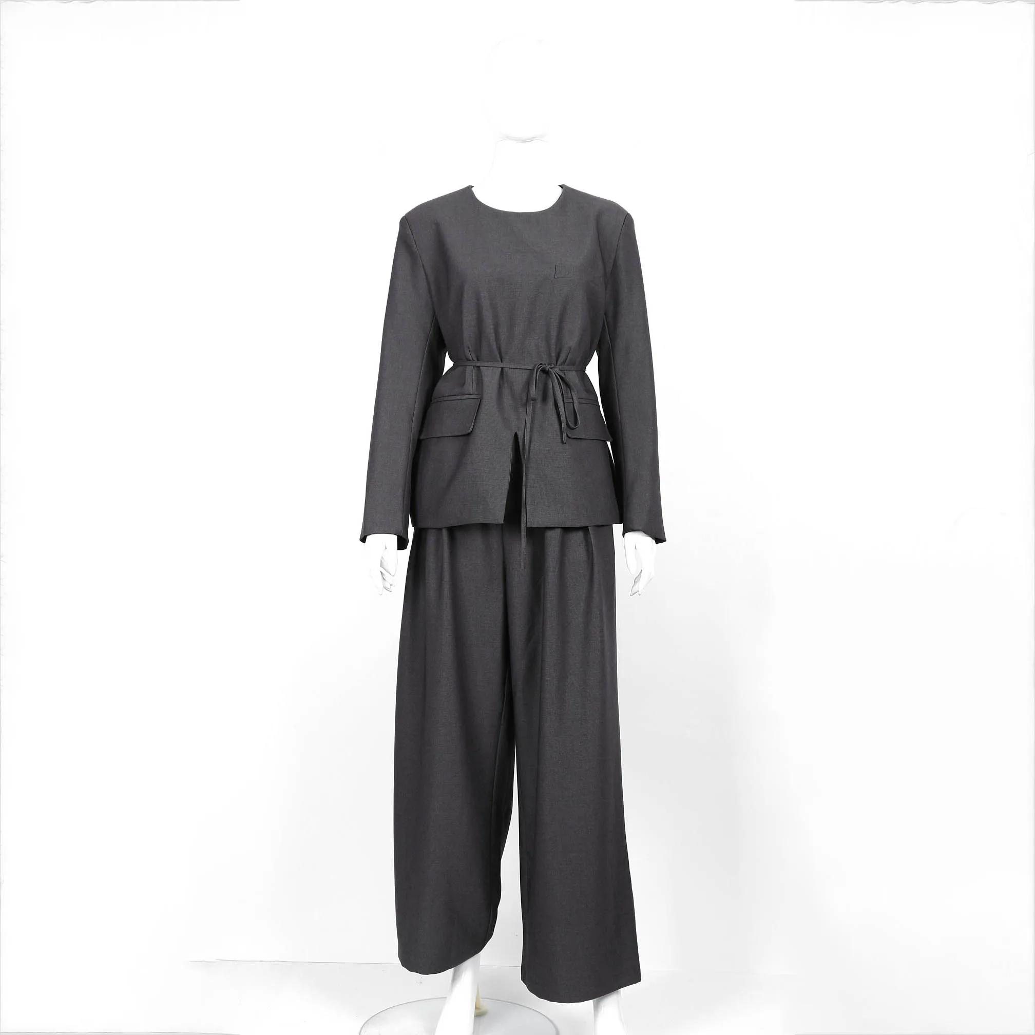 

2025 Retro Minimalist Blazer Women’s Polyester Office-to-Street Commuter Lightweight Autumn Winter Travel-Ready Tailored Outerwe