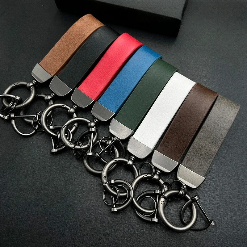 Customized Discolored Leather Keychain Laser Engrave Retro Vintage Car Logo Key Chains Pendant Personalize High-end Keyring Gift