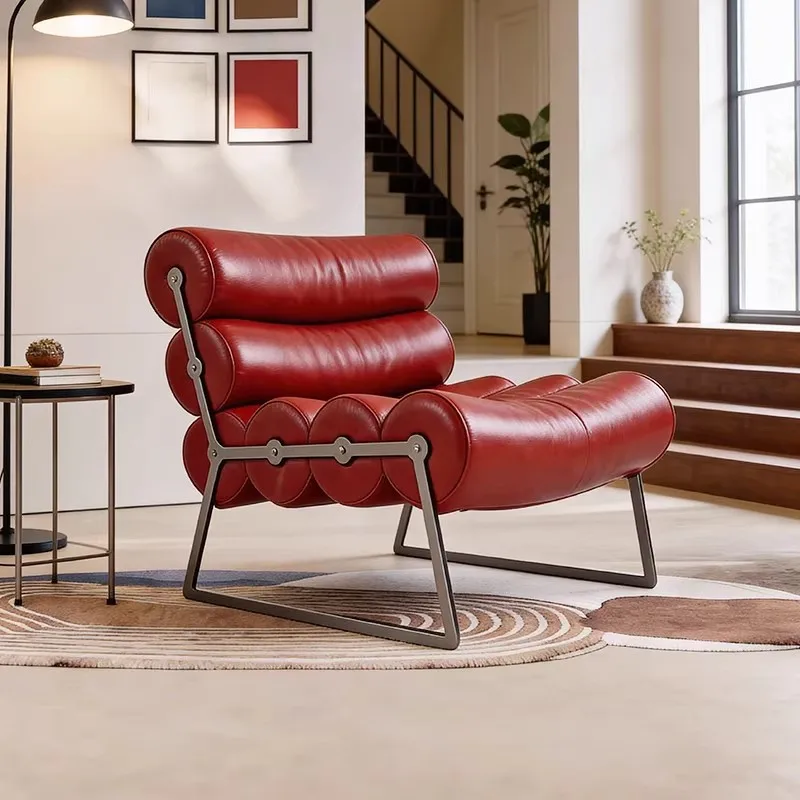 Italian Minimalist Roller Chair, Burgundy Sofa, Single Chair, Designer Creative Hotel, Café, Clothing Store, Lounge Chair