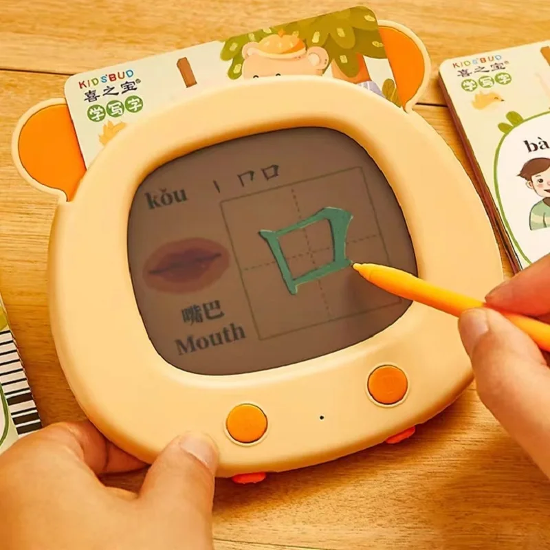 Flash Card Lingua Pinyin cinese Alfabetizzazione bilingue inglese Impara macchina Educazione precoce Parola Leggi Disegno Simulare Giocattolo per bambini