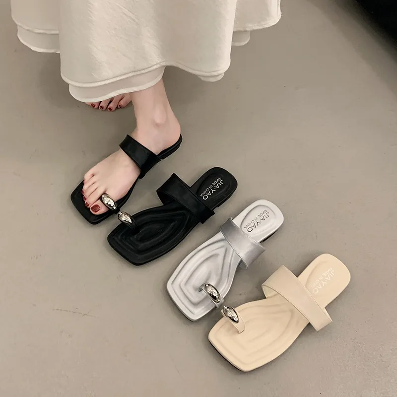 

Summer retro square-toe open-toe flip-flops fashionable thong flat sandals versatile and comfortable casual slippers 2026