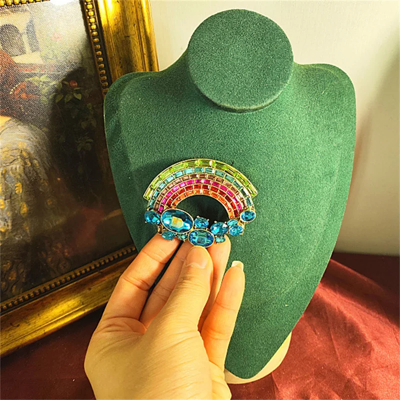 Middle Vintage Women Men Palace Crystal Bird Flower Badges Brooches Unisex Classic Gorgeous Party Banquet Jewelry Retro Pin