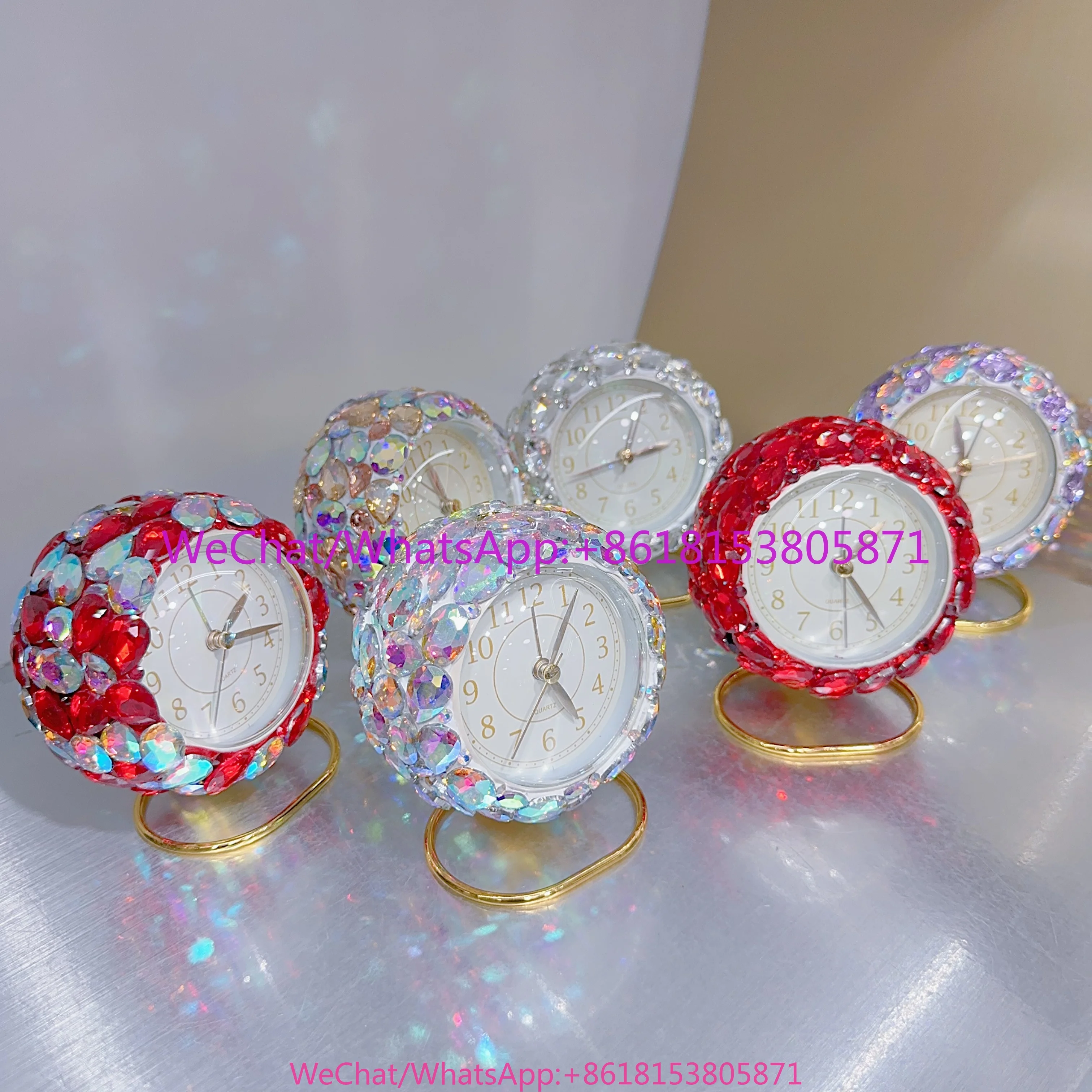 Light luxury wake-up artifact high-end sense diamond-encrusted desktop clock home high-value bedroom decoration