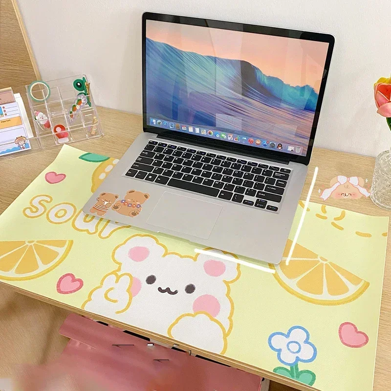 Imagem -04 - Grande Tapete de Rato Kawaii Antiderrapante Mesa de Trabalho Tapete de Mesa Estudante Bonito Urso Coelho Mouse Almofada Grande Jogo Esteira de Mesa Organizador