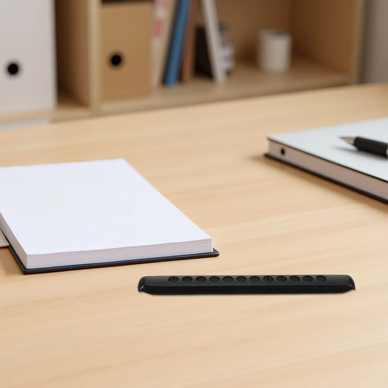 

12-Hole C Key Harmonica Mouthpiece Detachable Round Hole Plastic Musical Accessory for Beginners and Music Enthusiasts