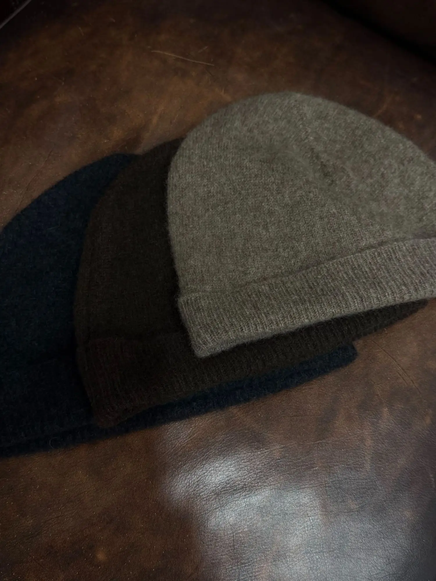 cappello-lavorato-a-maglia-da-donna-alla-moda-versatile-in-cashmere-spesso-caldo-stile-casual-invernale-pieghevole-per-esterni