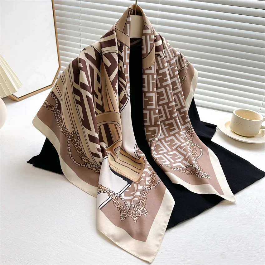 ผ้าเช็ดหน้า ผ้าไหมพันผม ผ้าพันคอไหมซาตินพิมพ์ลาย ขนาด 90*90 ซม. ผ้าพันคอไหมสี่เหลี่ยมผืนผ้าขนาดใหญ่ ผ้าคลุมไหล่สำหรับผู้หญิง แบรนด์หรู ดีไซเนอร์ ผ้าคลุมศีรษะแบบฮิญาบ