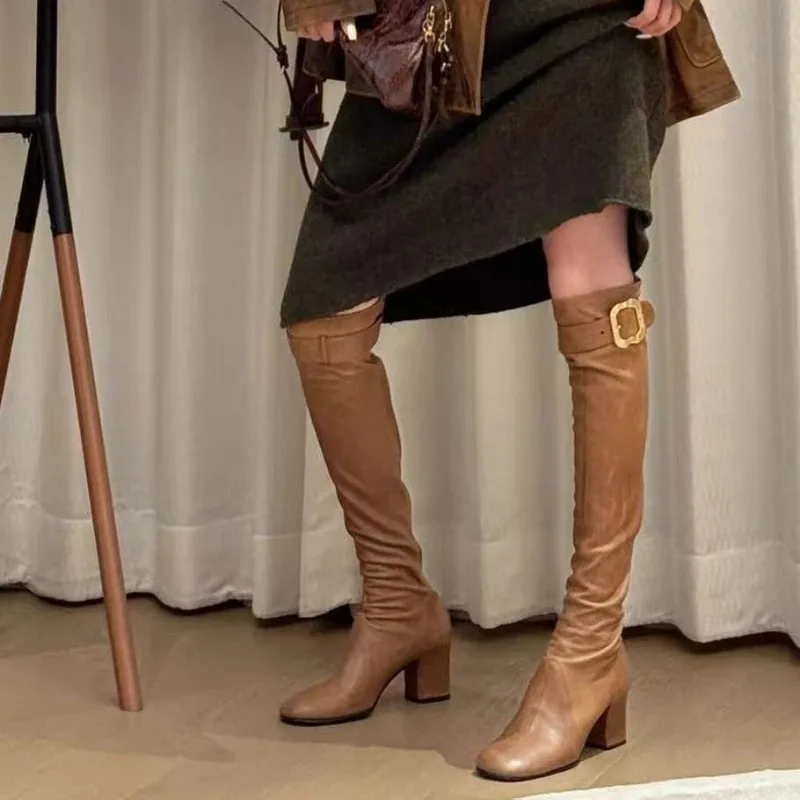 

Осень/зима 2022, новые сапоги до колена в стиле панк на толстом каблуке и молнии, европейские и американские женские модные туфли с декоративной пряжкой на ремне