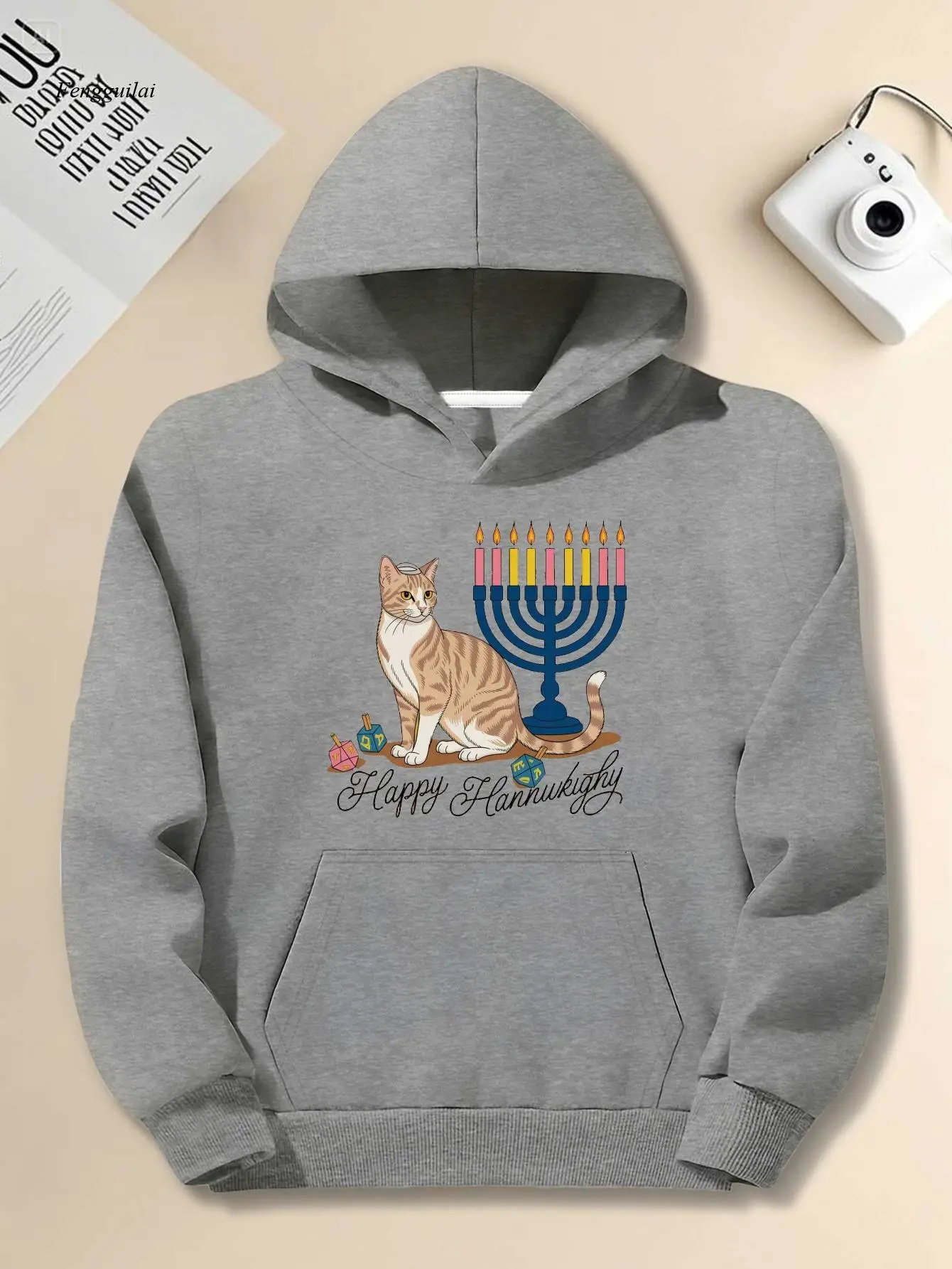 

Толстовка с капюшоном Happy Hanukkah Cat Menora — тяжелый повседневный пуловер с 8 свечами