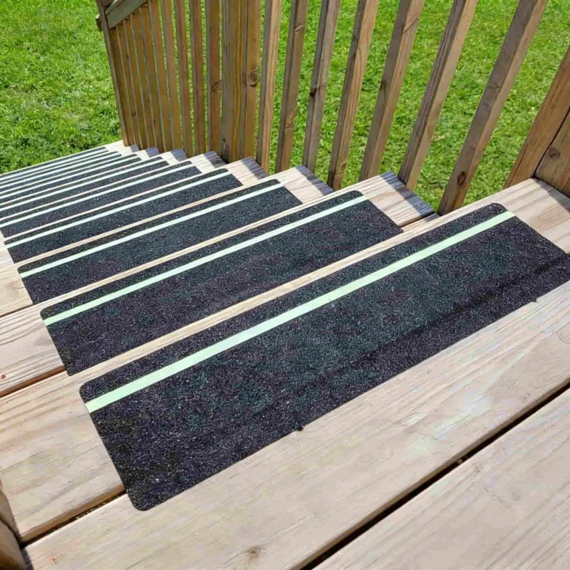 15cmWide luminous anti-slip tape61cmLong waterproof and wear-resistant outdoor stair tread grip strip6High-friction roll