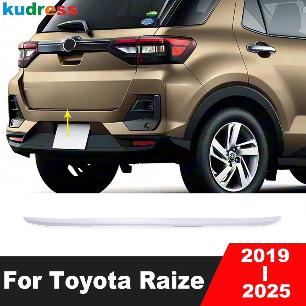 

Для Toyota Raize 2019-2021 2022 2023 2024 2025 хромированная задняя крышка багажника автомобиля, накладка на заднюю дверь, литая полоса багажника, аксессуары
