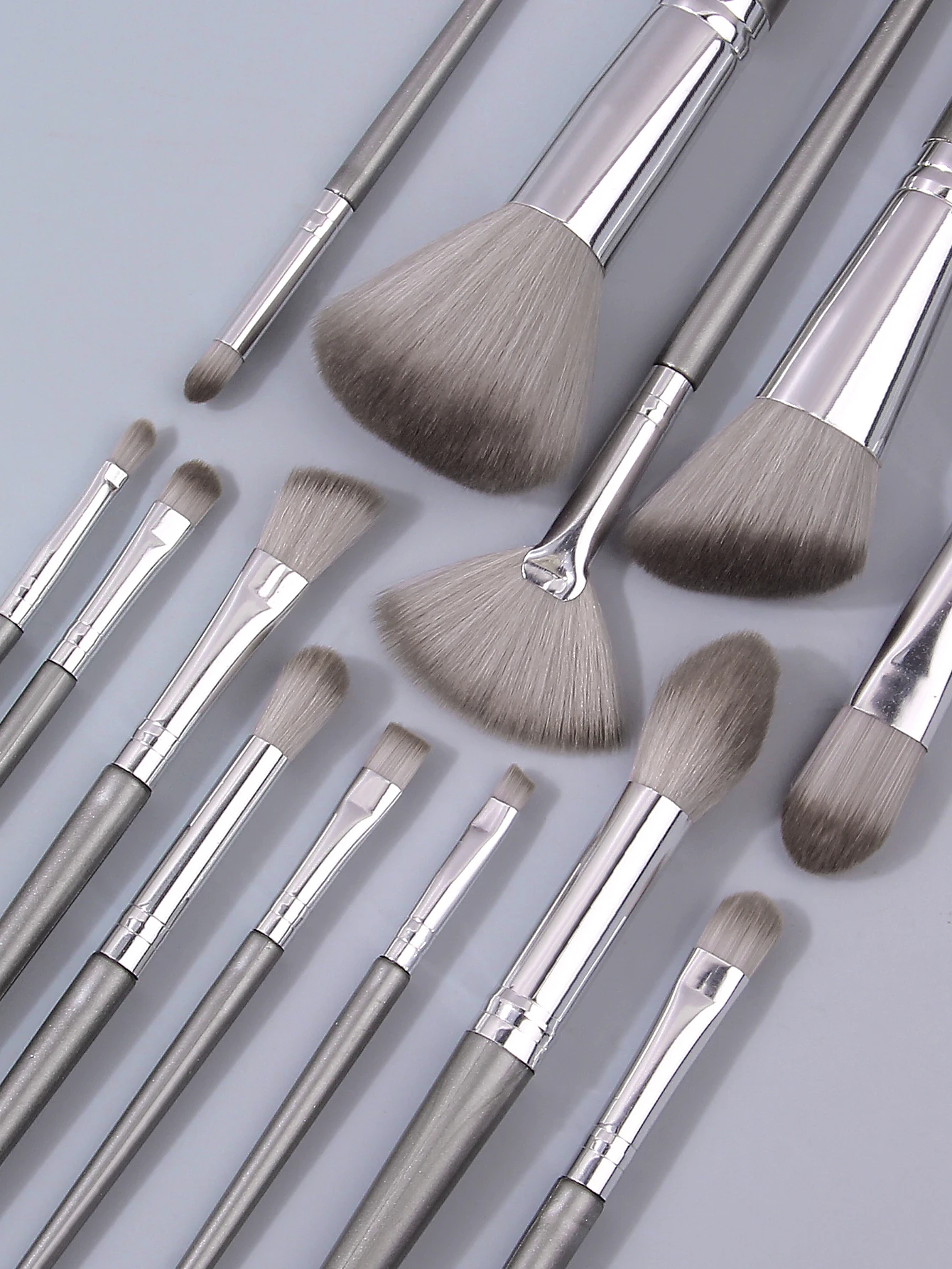 19-delige veganistische make-upborstel en sponskit / reizen - Pro synthetische penselen, 3 dubbele blenders en soezen, 6-in-1 cadeauset