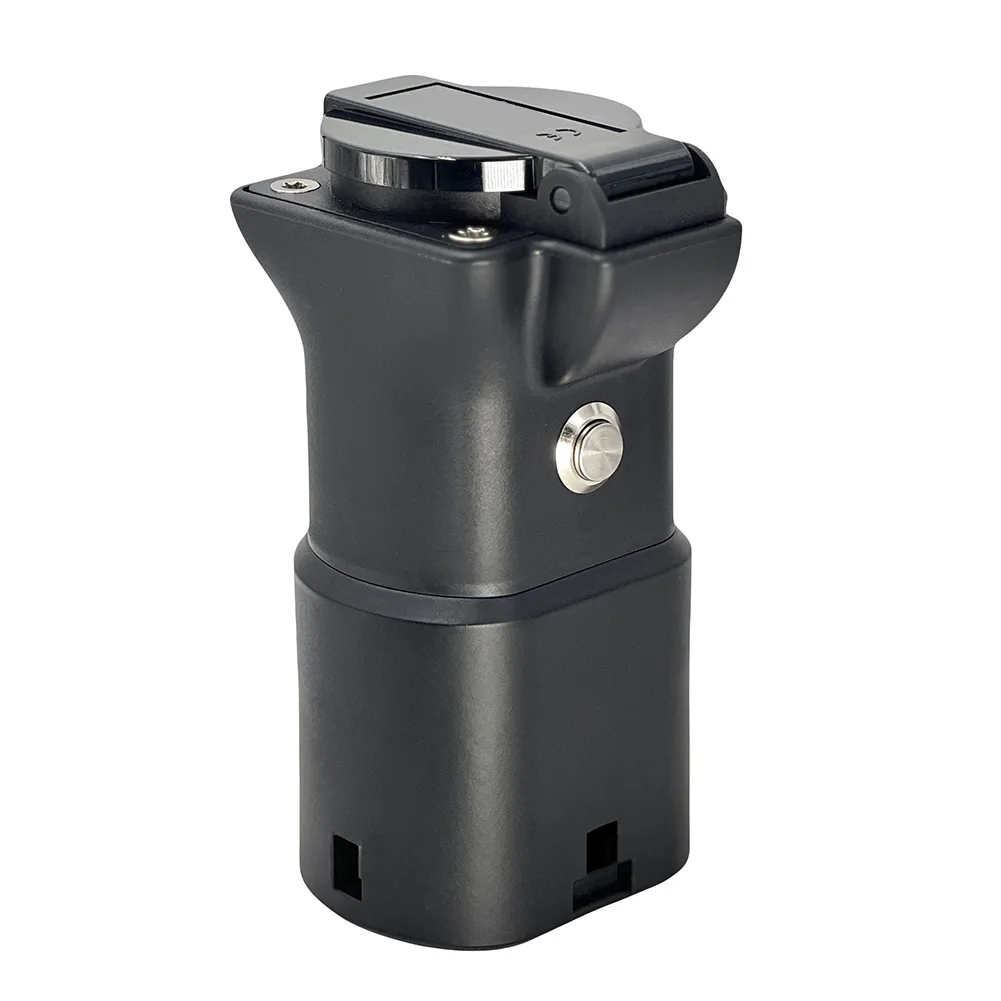 16A 220V Adapter EV Charger Adapter 3.5KW Power Output IP54 Waterproof Rating Lightweight Design Silver Plated Pins