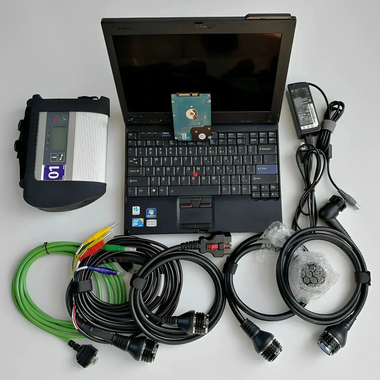 

Диагностический инструмент Mb Star SD C4 DOIP Plus с программным обеспечением DAS/X/EPC/DTS, 320 ГБ HDD x220t, i5, 8 ГБ, полный комплект интерфейсных кабелей, WINDOWS 10