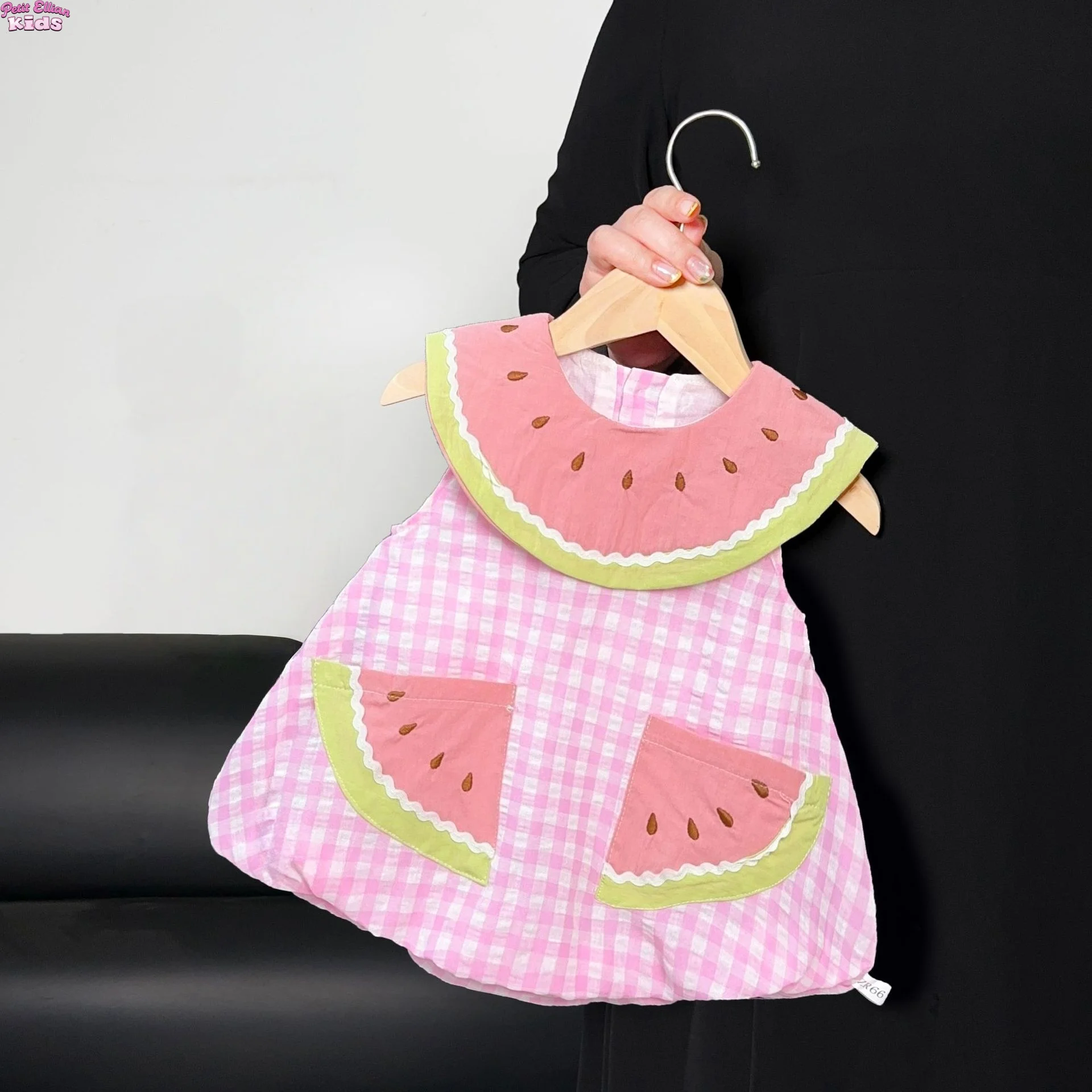 

Baby Girl Cotton Checkered Baby Romper Watermelon Shaped Collar Sleeveless Fruit Themed Outfit for 0 - 24 M Clothes for Newborn
