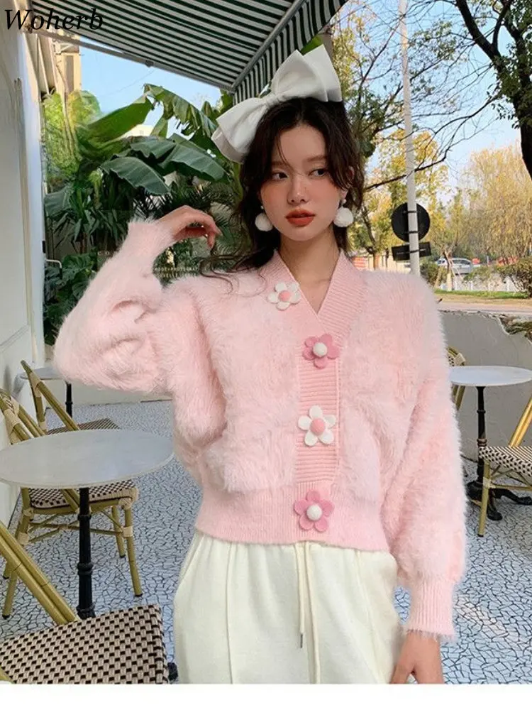 Woherb nowy słodki różowy norek puszysty sweter dziergany sweter kobiet koreański delikatny V Neck Pull Femme kwiat przyciski z długim rękawem topy