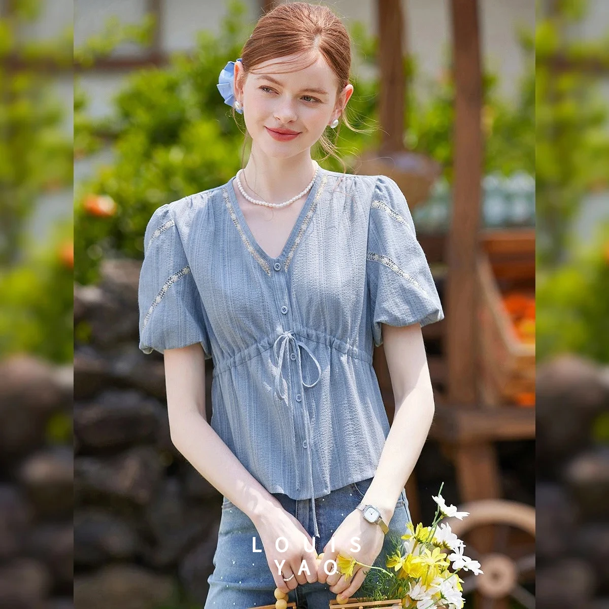 

LOUISYAO Drawstring Design Women Shirt 2025 Summer New Simple Lace Top Pure Color Short Sleeve Blouse Women's Clothing