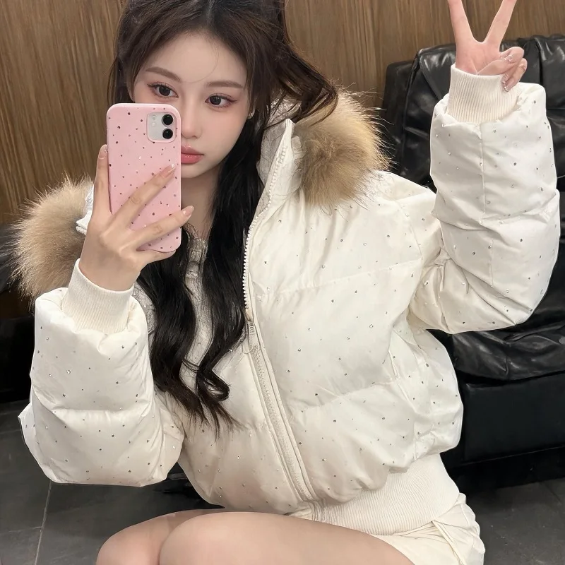 2026 New Charming Feather Jacket for Winter Suitable for Women with All Star Sequins with A Hat That Can Be Removed A Fur Collar