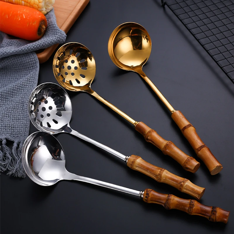 

Stainless Steel Soup Spoon Colander with Wooden Handle Anti-scalding Hot Pot Scoops Serving Tablespoons Kitchen Utensils