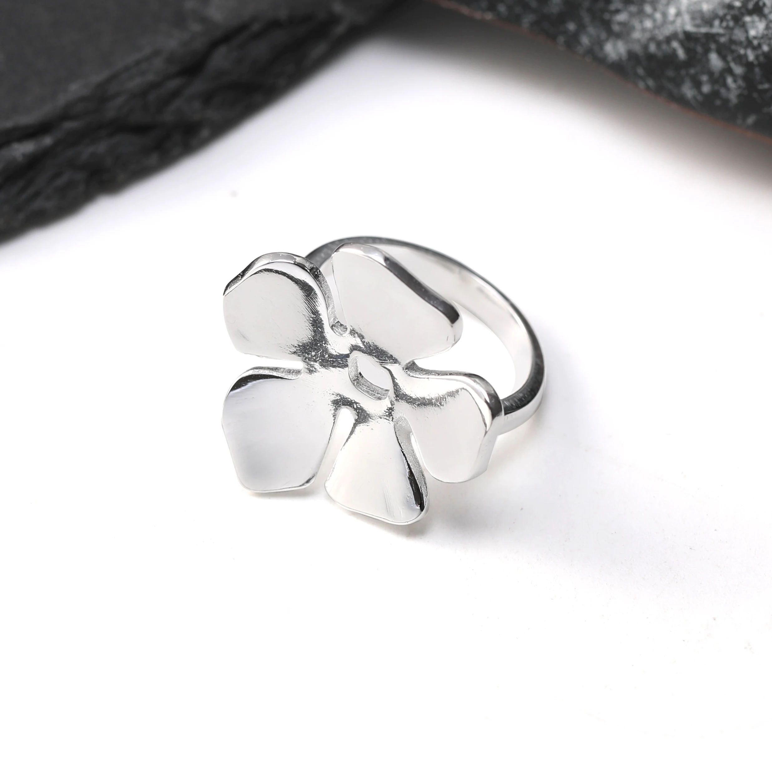 

R056 genuine 925 sterling silver fashionable and exquisite Floral Silhouette Ring