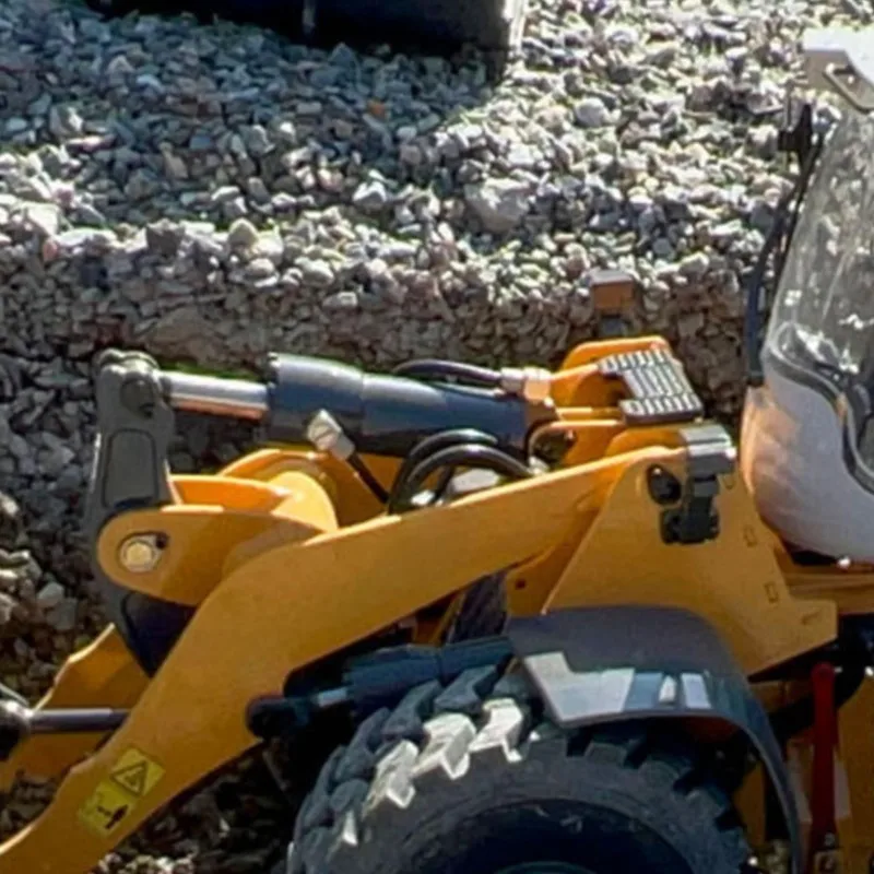 

Toys XDRC 580 1/14 Гидравлический RC металлический колесный погрузчик ST8 Дистанционная модель автомобиля TOUCAN Звук Световая окрашенная готовая грузовик TH23694