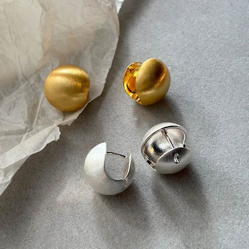 

2026 European and American New Brushed Ball Earrings Light Luxury and Exquisite Women's Jewelry Accessories Wholesale