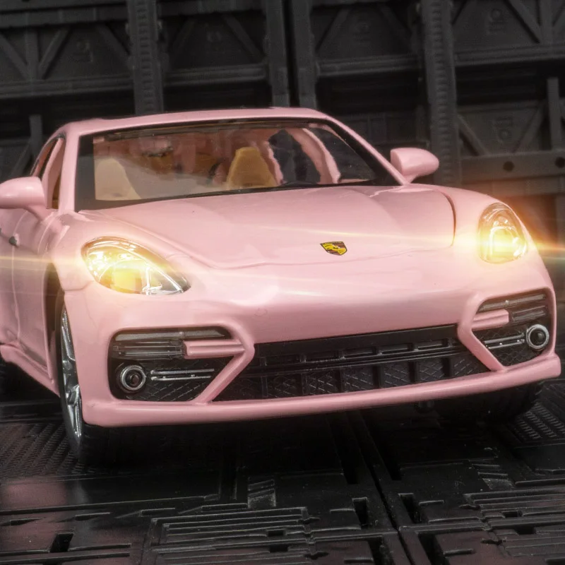 1:24 Porsche Panamera Sedan modelo de liga de decoração de carro, portas e capô do motor, porta-malas pode ser aberto, presentes de som e luz,