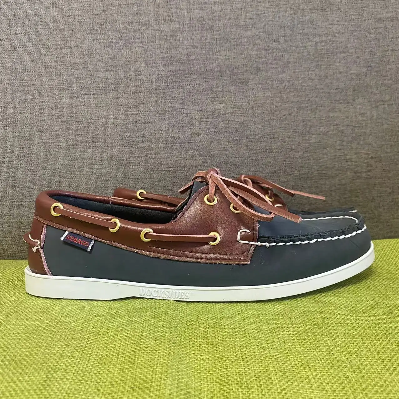 

Men Authentic Sebago Homme Docksides Shoes - Premium Genuine Suede Leather Moc Toe Lace Up Boat Shoes Women AB210