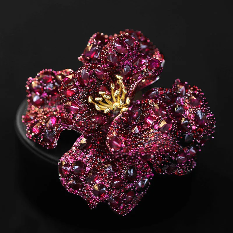 Red Flame Peony and Elegant Purple Camellia Flower Brooches Romantic Iris High-end Jewelry Sweater Coat Accessory Pin for Women