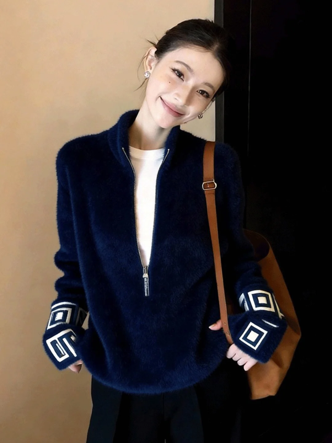 

Korean Style Loose Fit Knitted Sweater Half Zipper Base Layer Inner Wear Women's Blue Zipper Decorated Warm Fashionable Top