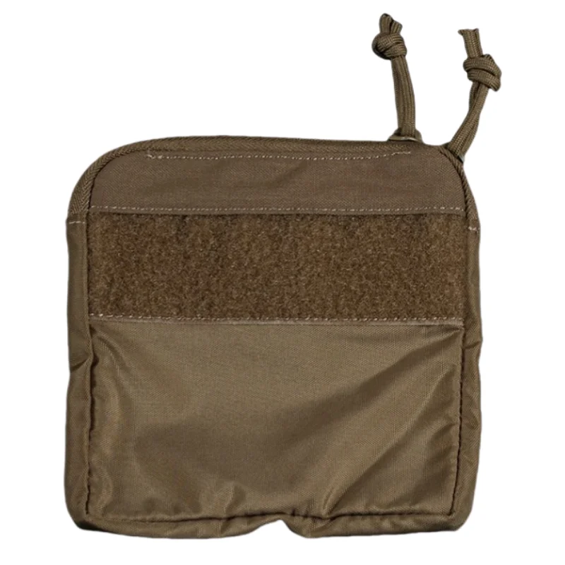 

Insert half pocket - Modular outdoor equipment manager with expandable capacity