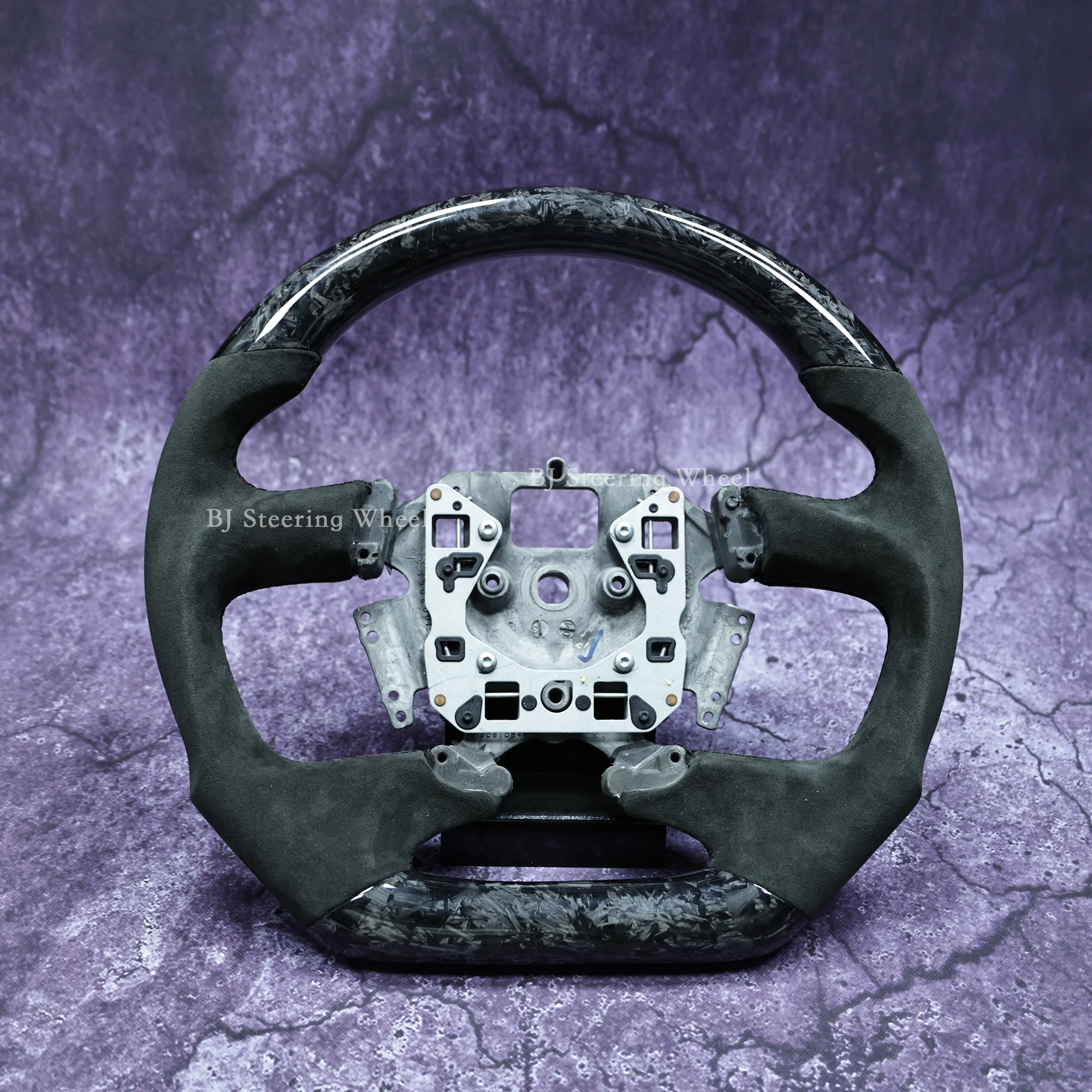 Forged Carbon Fiber Steering Wheel Fit for Ford Falcon Fg-Fgx XR6 XR8 XR50 XR6 2008-2016
