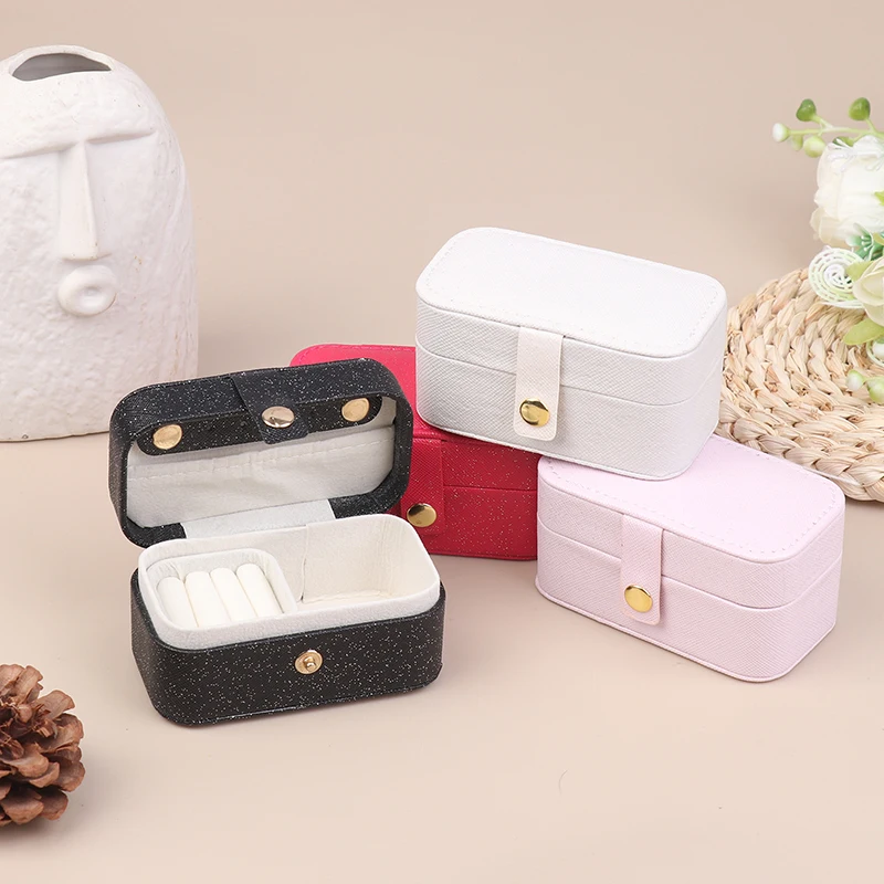 

【Новинка】Портативная женская шкатулка для драгоценностей из искусственной кожи, простое кольцо, ожерелье, серьги для хранения, минималистичный стиль, ежедневная дорожная коробка для хранения