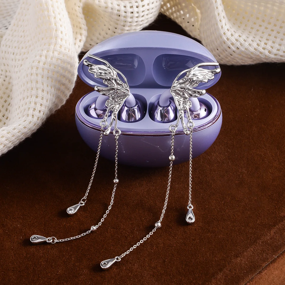 Ear-Clip Pendant Earring Wireless Earphones, Multiple Earbuds Matched with Charging Case,Enhance Visual Appeal SB05130