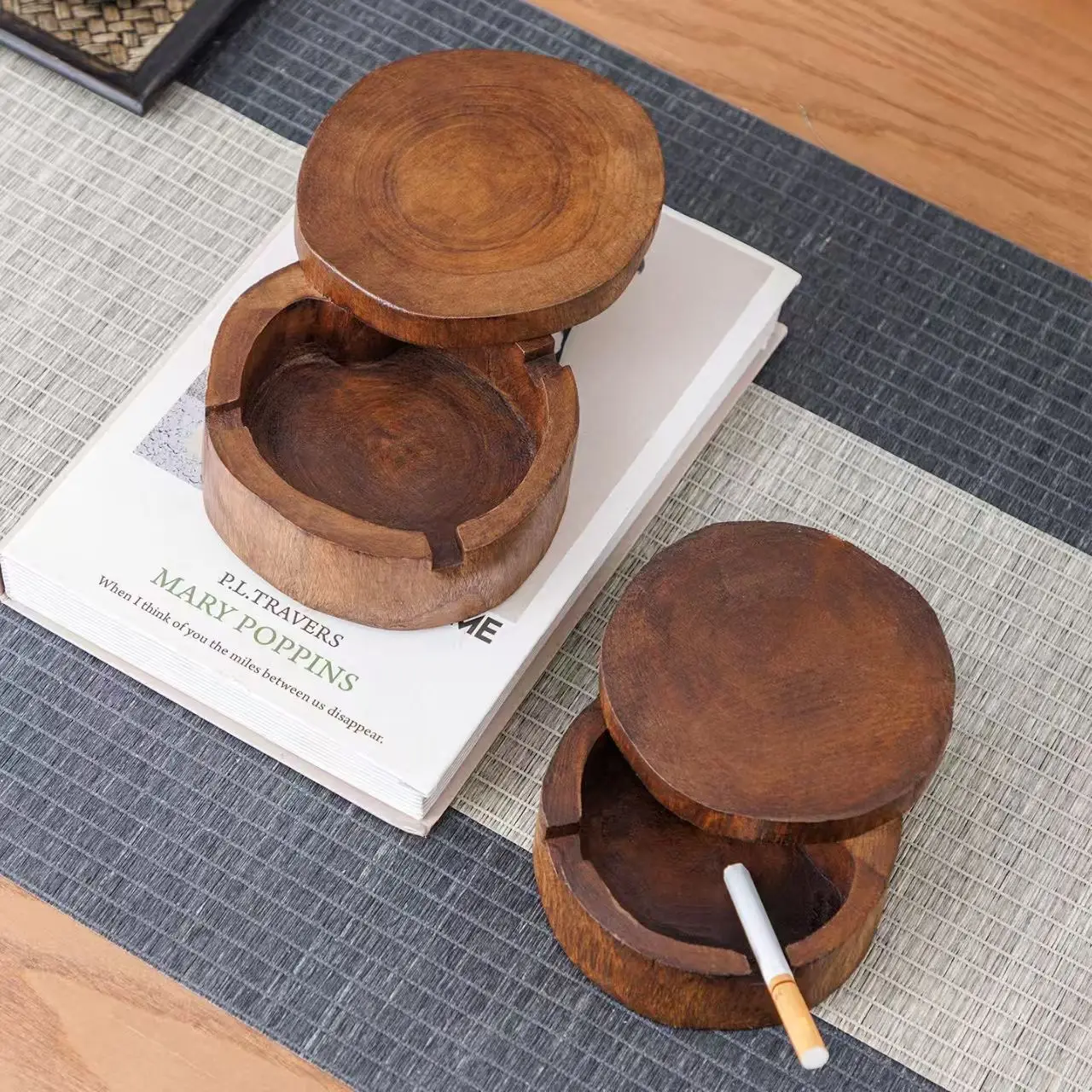 Natural Wooden Carved Ashtray Decorative Wood Lidded Ash Tray Cigarette Holder Tobacco Smoking Utensil Art and Craft Accessories